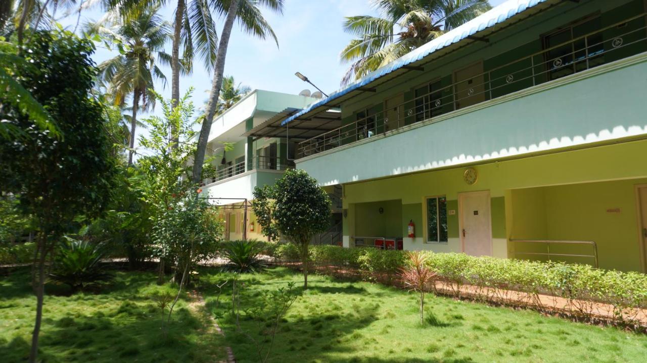 Rk Resorts Karaikal Exterior foto